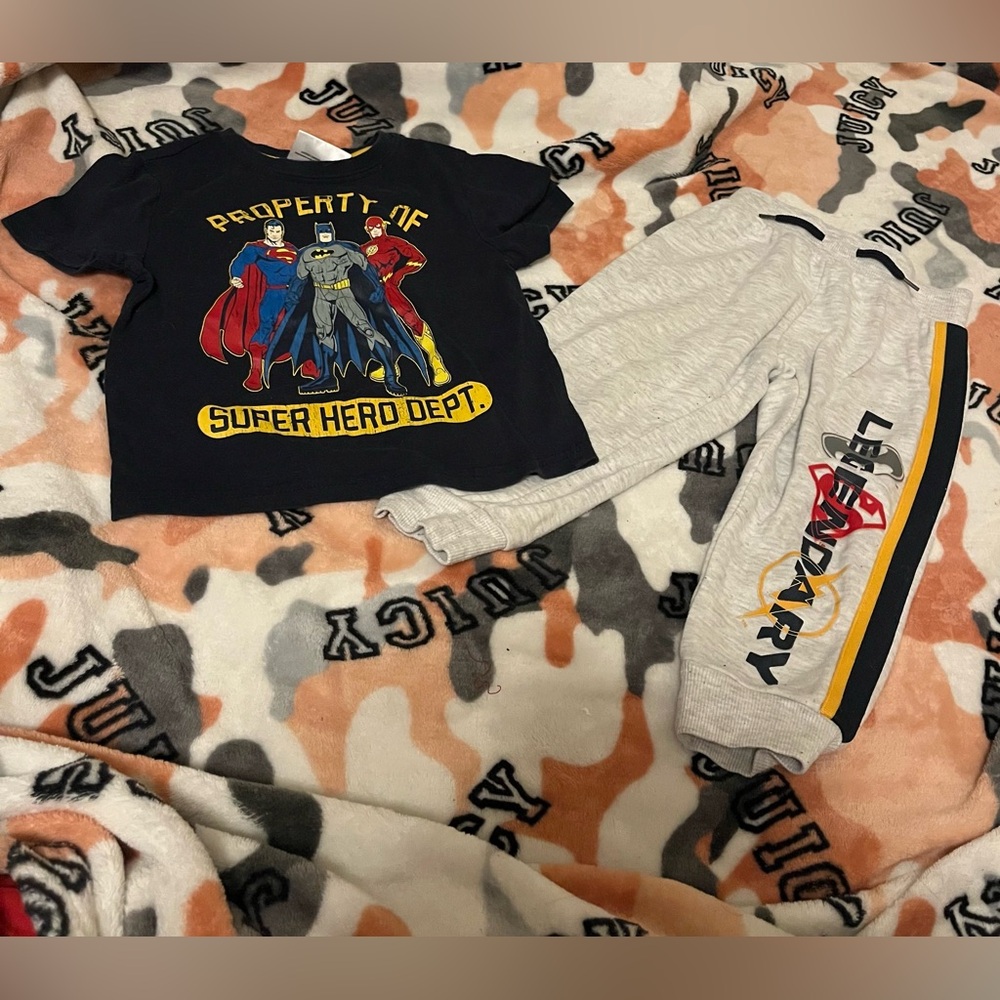 DC justice league shirt & joggers